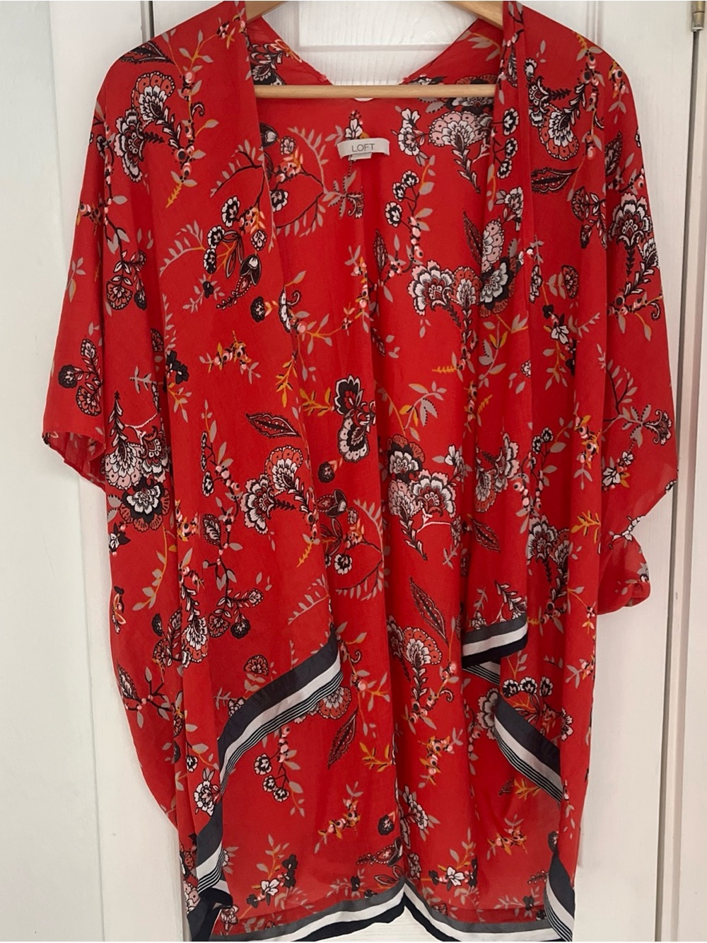 LOFT Red Floral Open-Front Kimono Boho chic revival